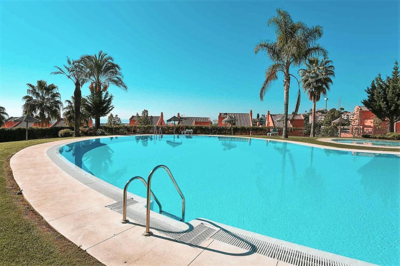 Leilighet R25 Modern Bright 2 Bedroom *