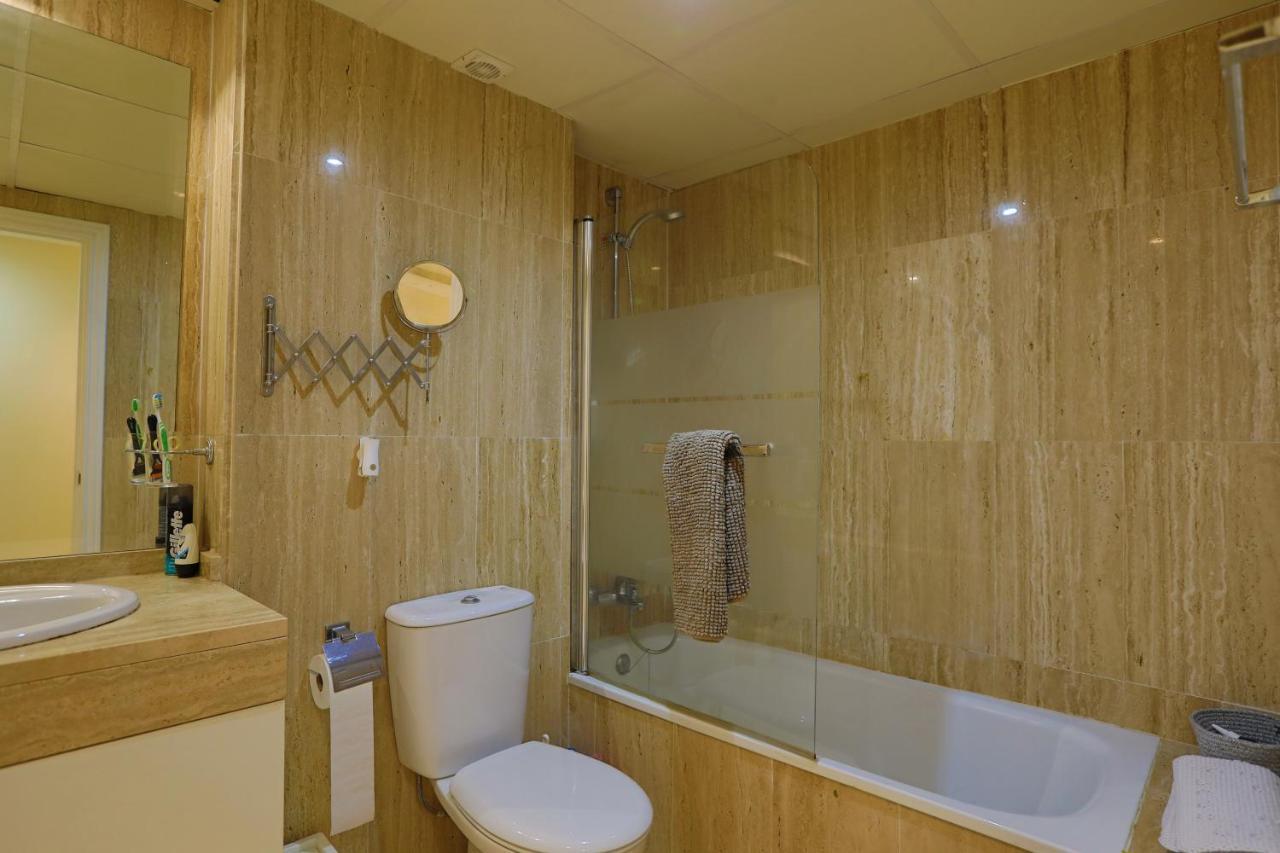 R25 Modern Bright 2 Bedroom * Marbella